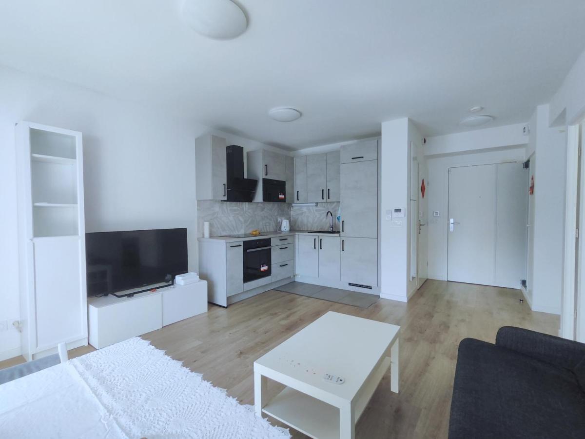 Cozy Sunshine Apartment With Balcony 4 Persons Max Ivry-sur-Seine Luaran gambar